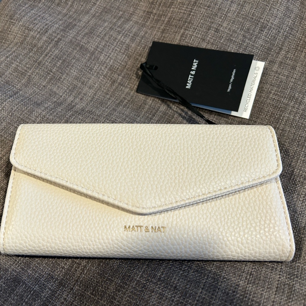 Matt & Nat wallet from spring 2026 Jilly Box